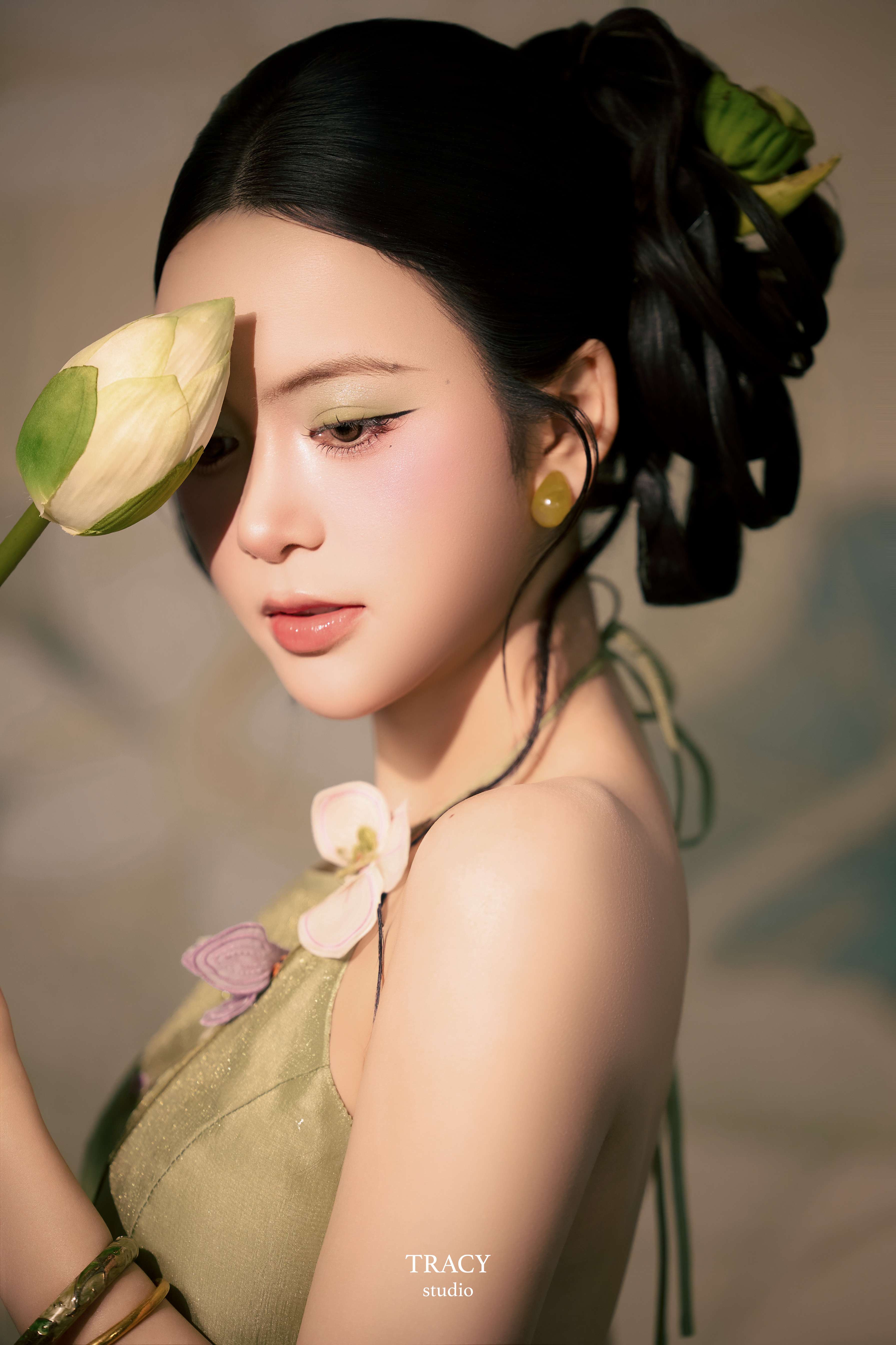 tracy studio chụp concept sen phương thanh